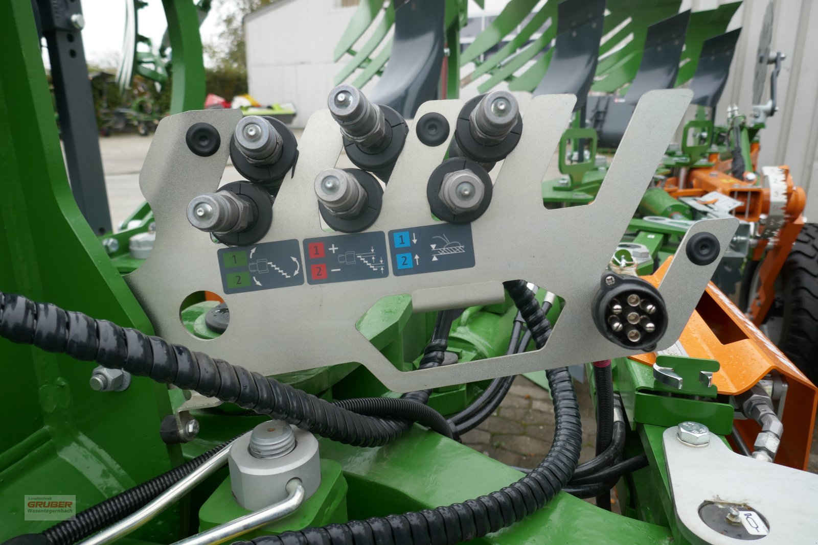 Pflug Türe ait Amazone Teres 5-Schar Streifenkörper, Neumaschine içinde Dorfen (resim 7)