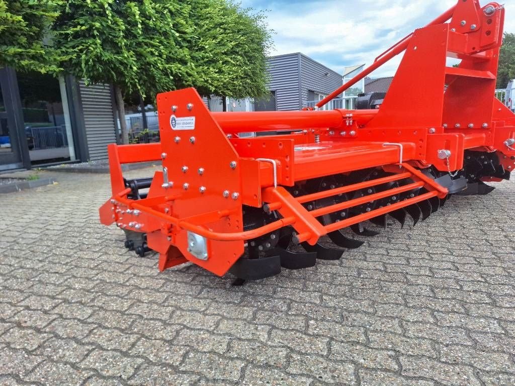 Pflug del tipo Boxer GF 300 XL, Neumaschine en Borne (Imagen 8)