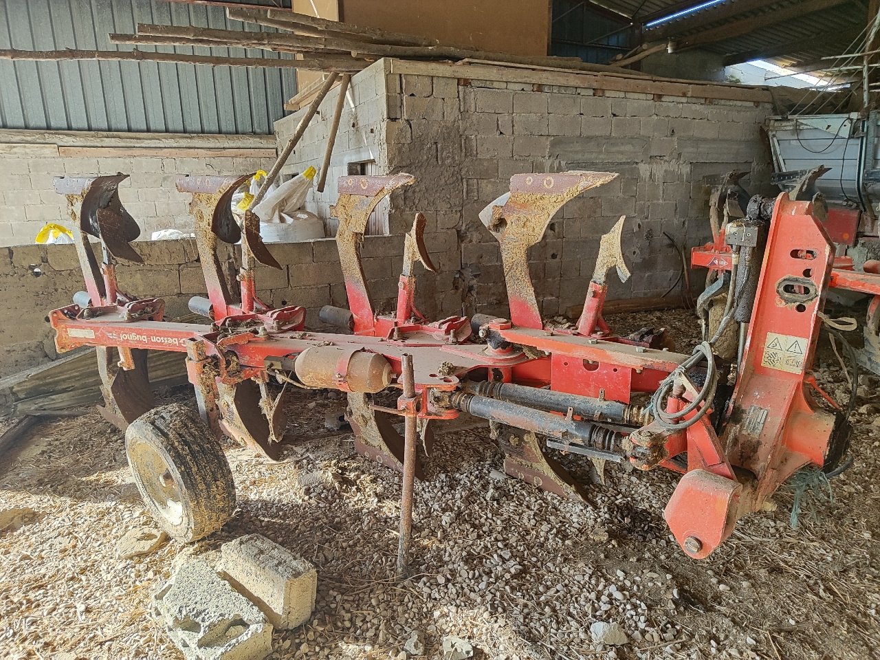 Pflug от тип BUGNOT RY 47, Gebrauchtmaschine в Saint-Nabord (Снимка 1)