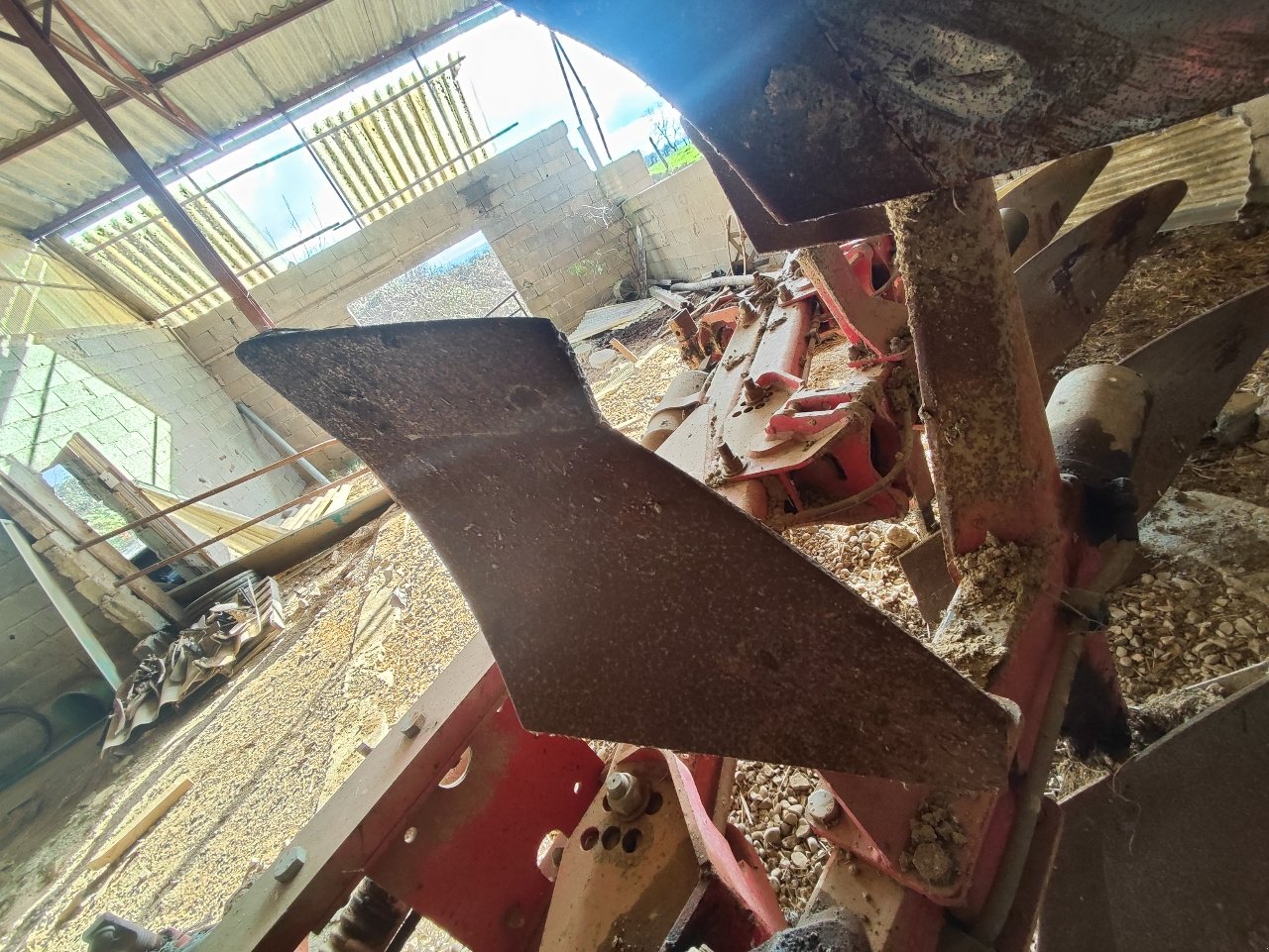 Pflug от тип BUGNOT RY 47, Gebrauchtmaschine в Saint-Nabord (Снимка 4)