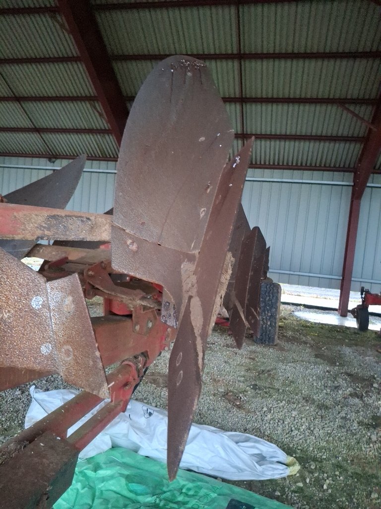 Pflug типа BUGNOT SPEP - S 9  -160 - 8 NSM, Gebrauchtmaschine в BRAS SUR MEUSE (Фотография 8)