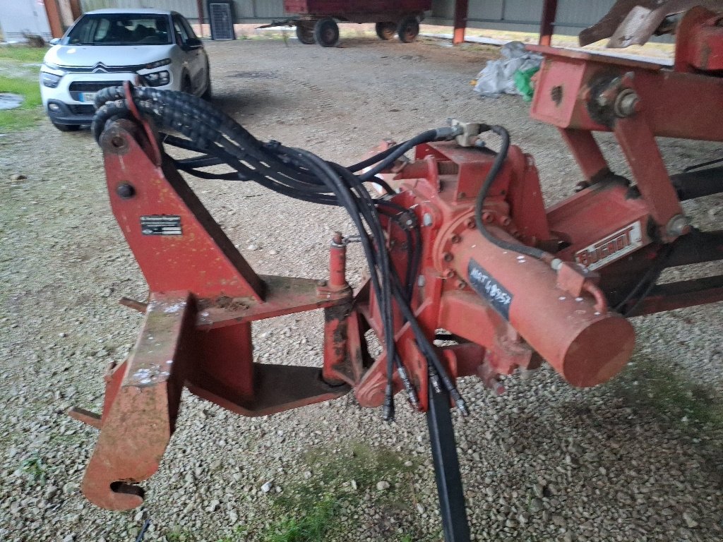 Pflug типа BUGNOT SPEP - S 9  -160 - 8 NSM, Gebrauchtmaschine в BRAS SUR MEUSE (Фотография 10)