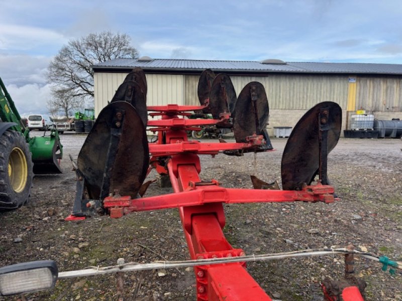 Pflug vrste BUGNOT SPERB9 8 14, Gebrauchtmaschine v CORNY MACHEROMENIL (Slika 9)