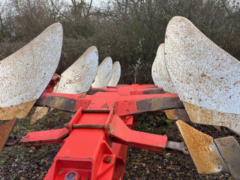 Pflug vrste BUGNOT SPERB9 8 14, Gebrauchtmaschine v CORNY MACHEROMENIL (Slika 10)