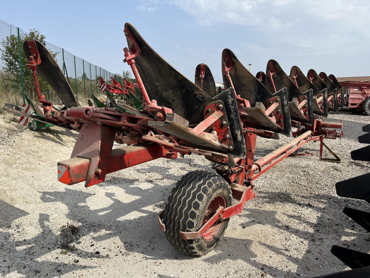 Pflug tipa BUGNOT SPG, Gebrauchtmaschine u VERT TOULON (Slika 4)