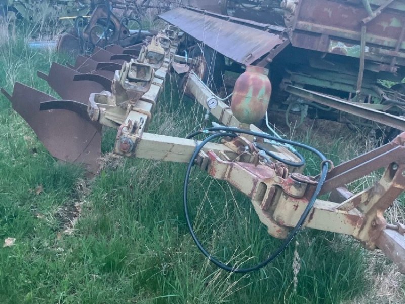 Pflug des Typs Fortschritt B 201, Gebrauchtmaschine in Schöndorf (Bild 1)