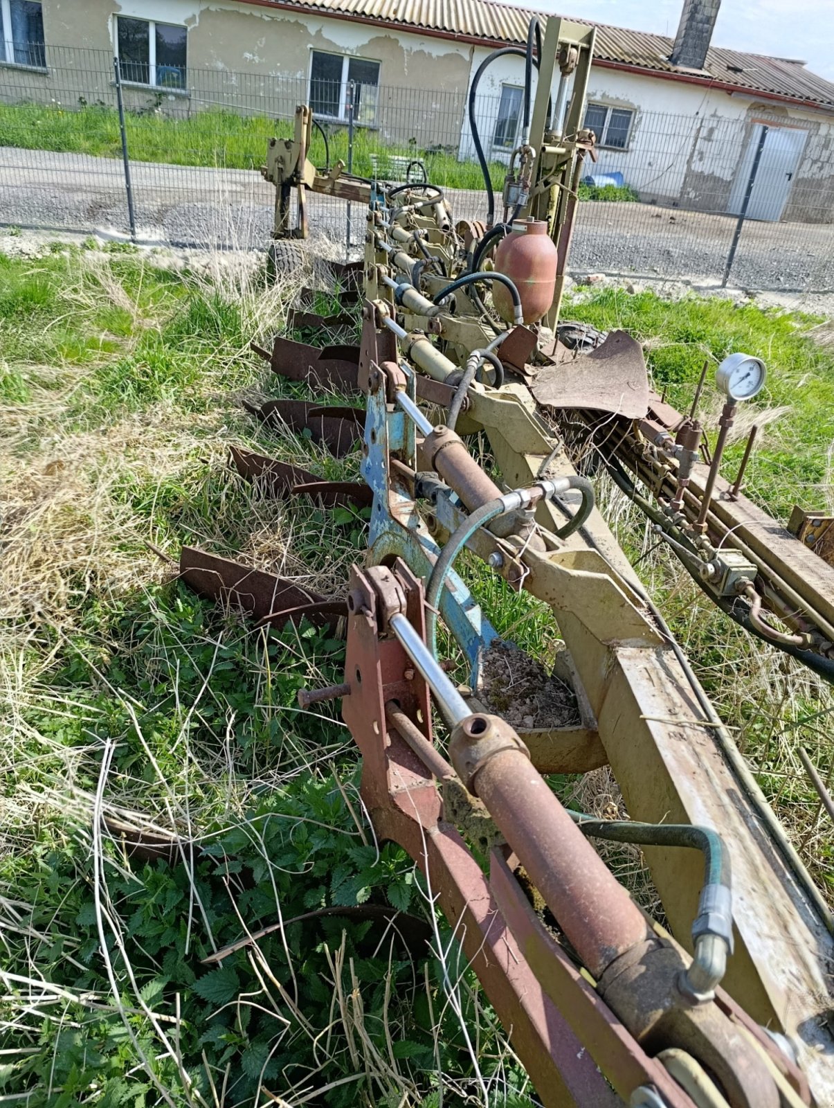 Pflug van het type Fortschritt B 550, Gebrauchtmaschine in Tanna (Foto 1)