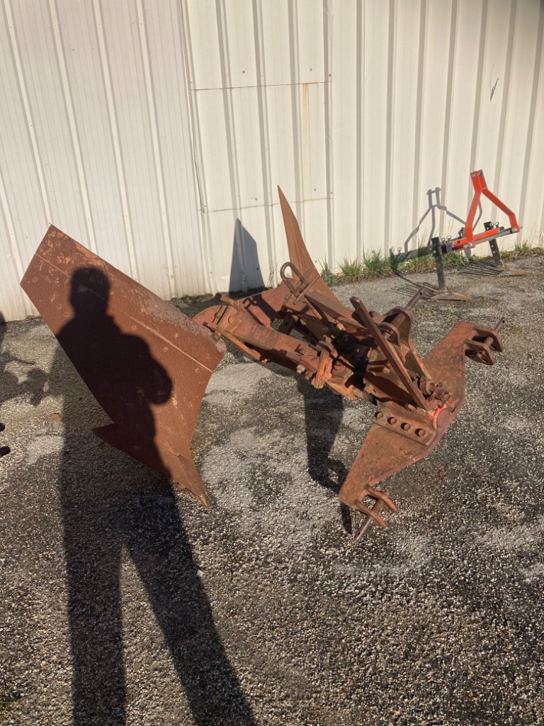 Pflug tipa Franco Fabril Quart de tour, Gebrauchtmaschine u VERNOUX EN VIVARAIS (Slika 2)