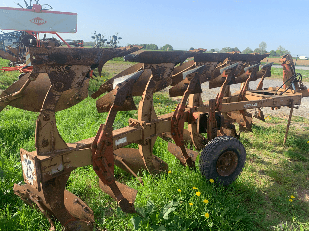 Pflug del tipo Goizin 5 CORPS, Gebrauchtmaschine In CINTHEAUX (Immagine 3)