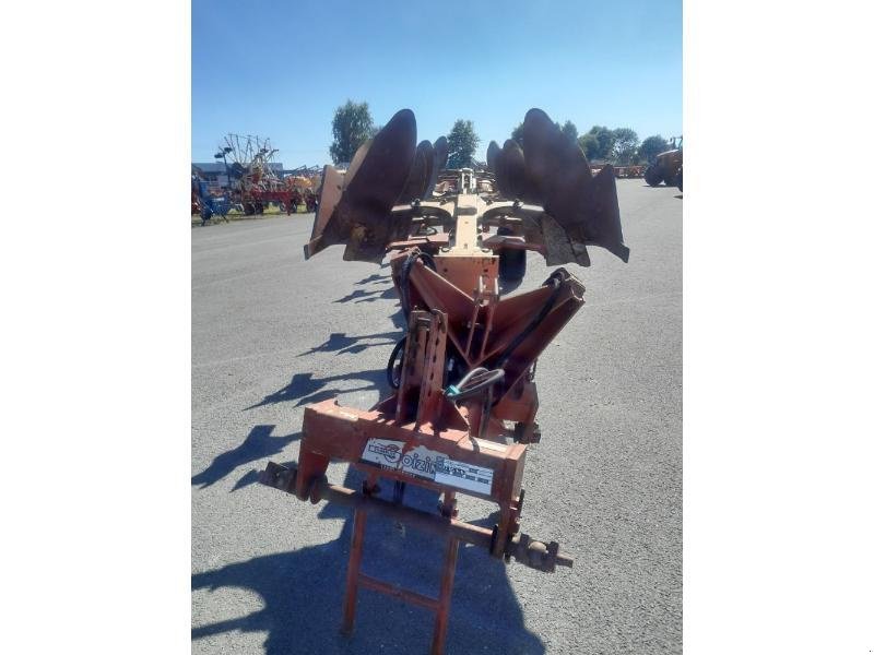 Pflug du type Goizin JOCKER16, Gebrauchtmaschine en ANTIGNY (Photo 2)