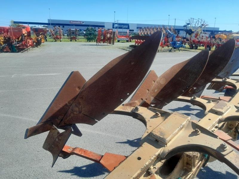 Pflug du type Goizin JOCKER16, Gebrauchtmaschine en ANTIGNY (Photo 11)