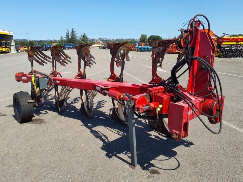 Pflug Türe ait Goizin PRESTIGE, Gebrauchtmaschine içinde COULONGES SUR AUTIZE (resim 2)