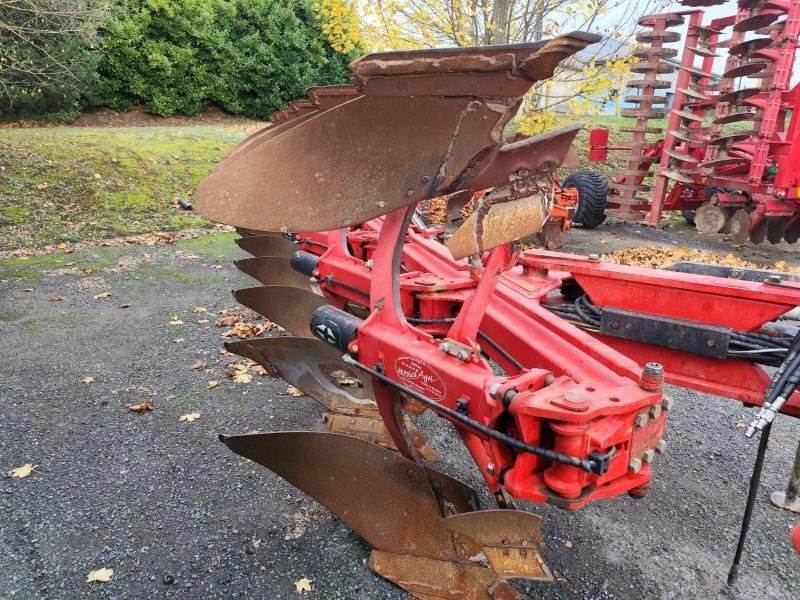 Pflug του τύπου Gregoire-Besson 6 CORPS, Gebrauchtmaschine σε SAINT GENEST D'AMBIERE (Φωτογραφία 3)