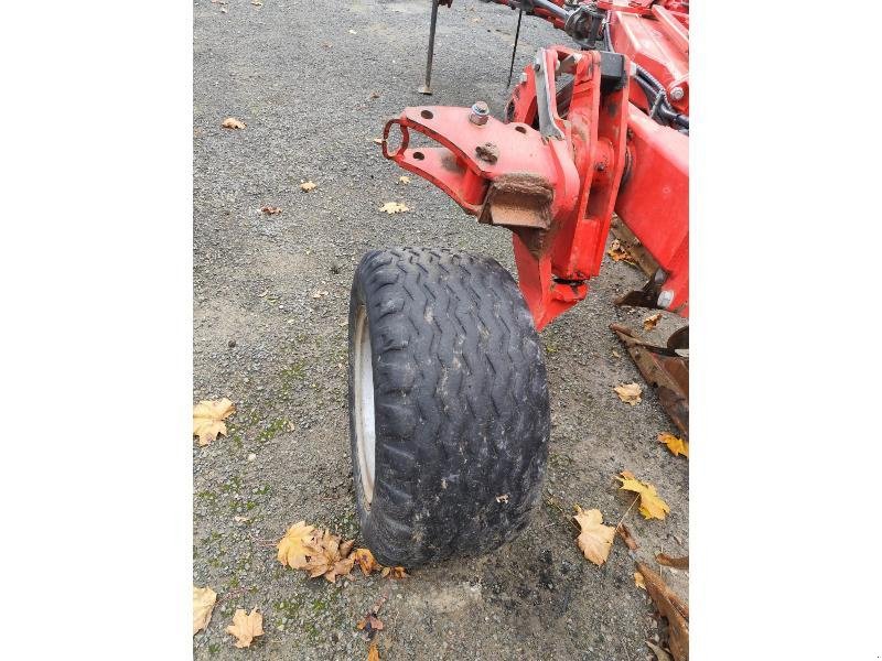 Pflug του τύπου Gregoire-Besson 6 CORPS, Gebrauchtmaschine σε SAINT GENEST D'AMBIERE (Φωτογραφία 4)