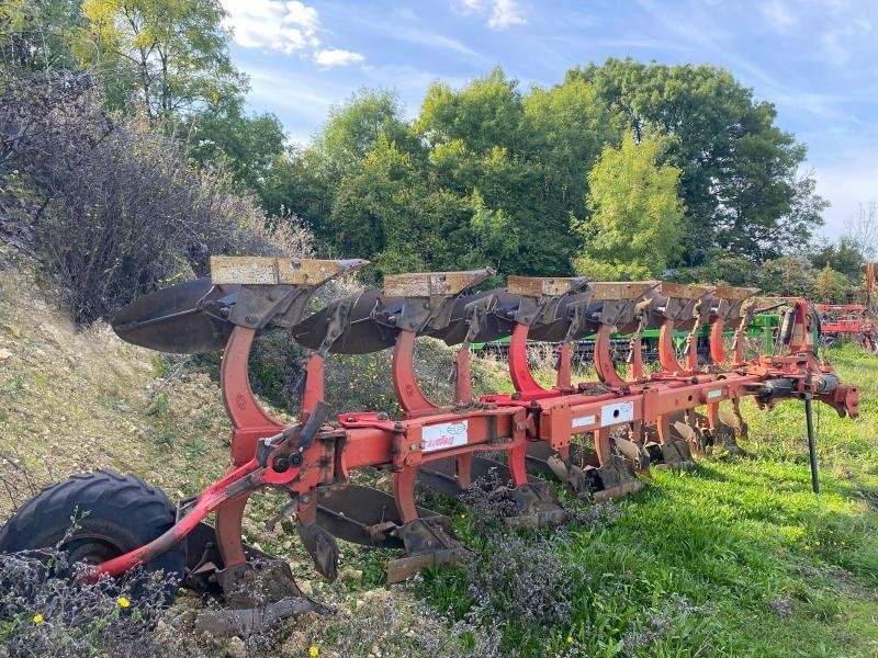 Pflug типа Gregoire-Besson RWB 7, Gebrauchtmaschine в LE PONT CHRETIEN (Фотография 4)