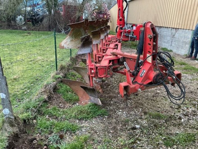 Pflug του τύπου Gregoire-Besson RWB7, Gebrauchtmaschine σε les hayons (Φωτογραφία 2)