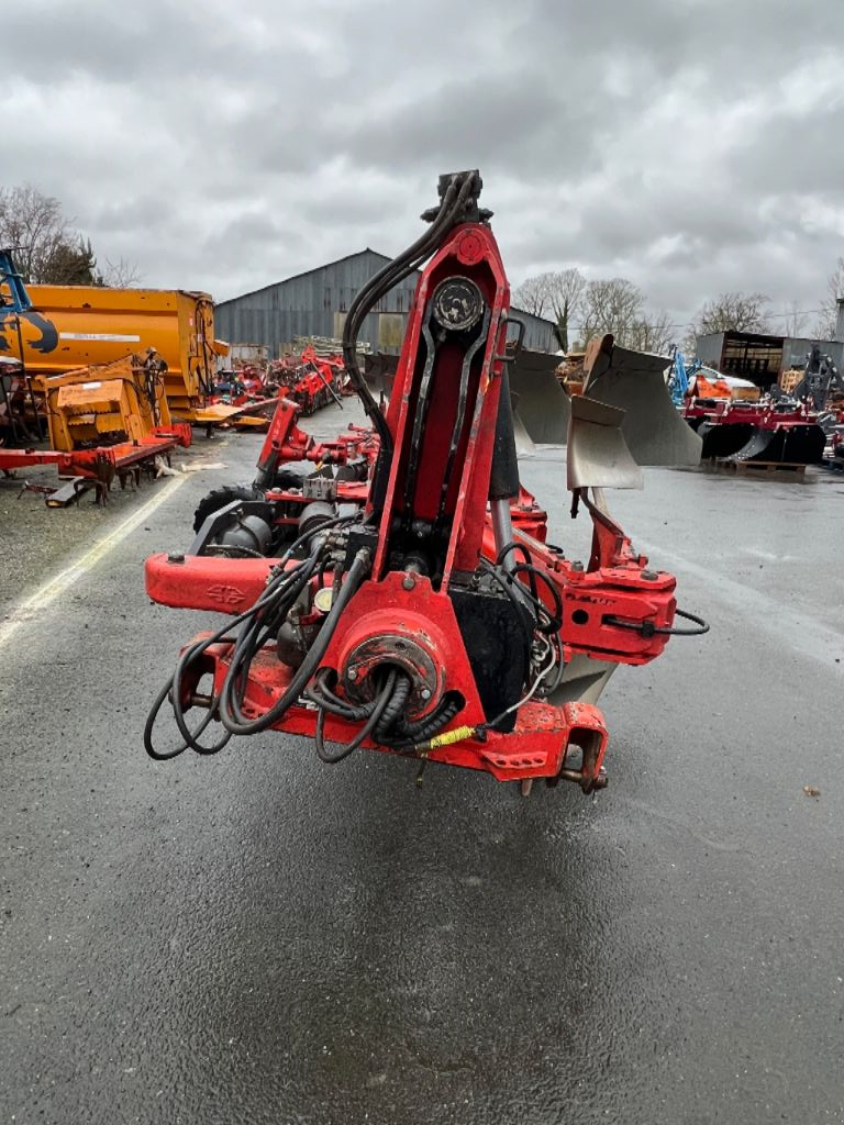 Pflug of the type Gregoire-Besson RWY9, Gebrauchtmaschine in Dol-de-Bretagne (Picture 5)