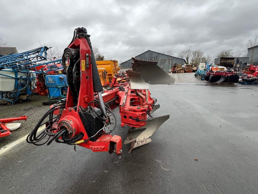 Pflug of the type Gregoire-Besson RWY9, Gebrauchtmaschine in Dol-de-Bretagne (Picture 3)