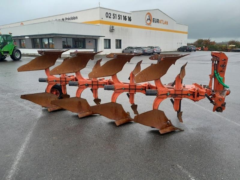 Pflug tip Gregoire-Besson RY3-414, Gebrauchtmaschine in ANTIGNY (Poză 4)