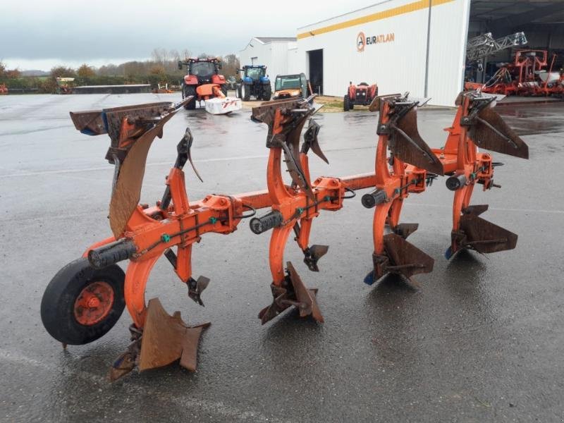 Pflug tip Gregoire-Besson RY3-414, Gebrauchtmaschine in ANTIGNY (Poză 5)