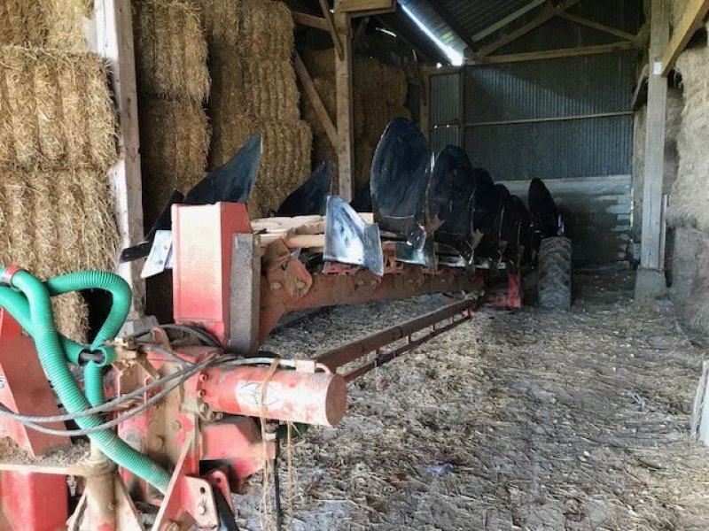 Pflug типа Gregoire-Besson SPERB9, Gebrauchtmaschine в les hayons (Фотография 2)