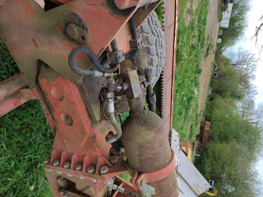 Pflug typu Gregoire-Besson SPERWY7, Gebrauchtmaschine w COGNAC LA FORET (Zdjęcie 1)