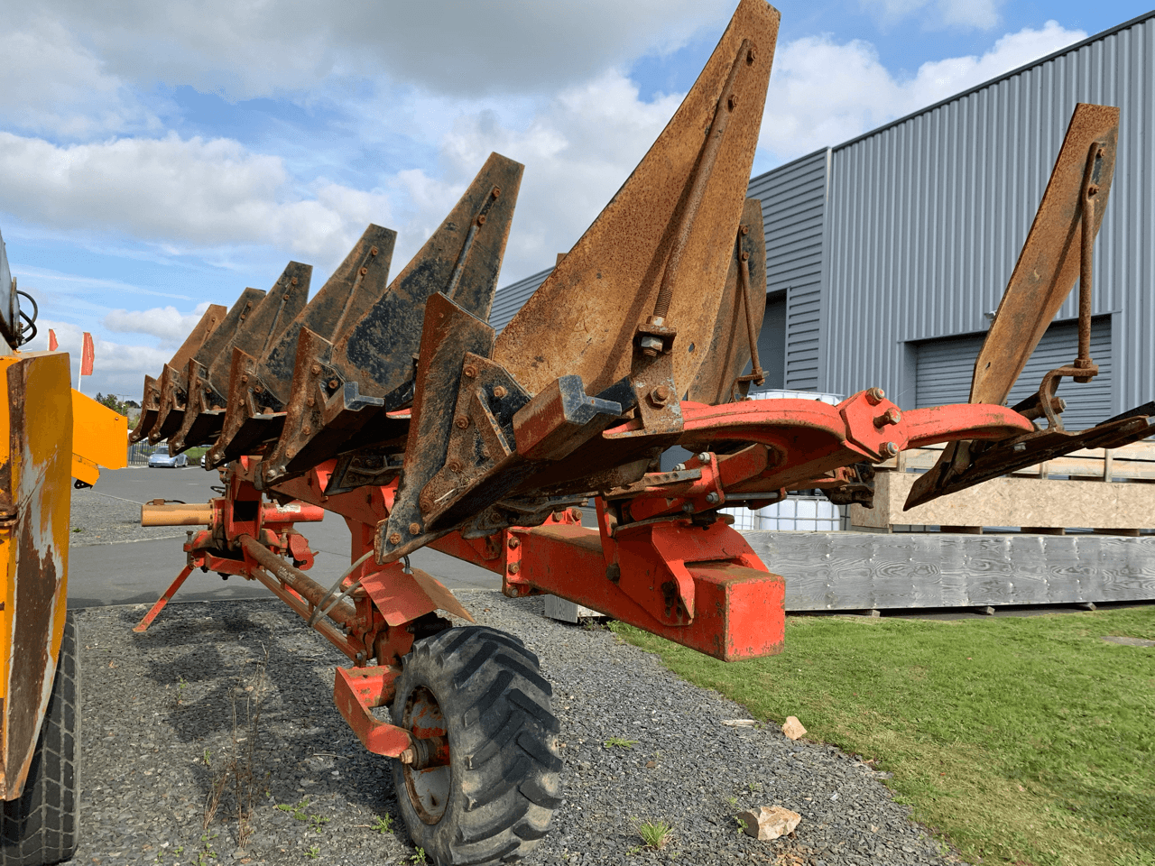 Pflug от тип Gregoire 6 CORPS, Gebrauchtmaschine в CINTHEAUX (Снимка 4)