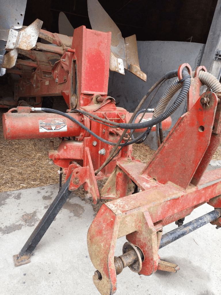 Pflug of the type Gregoire 6 CORPS, Gebrauchtmaschine in ISIGNY-LE-BUAT (Picture 2)