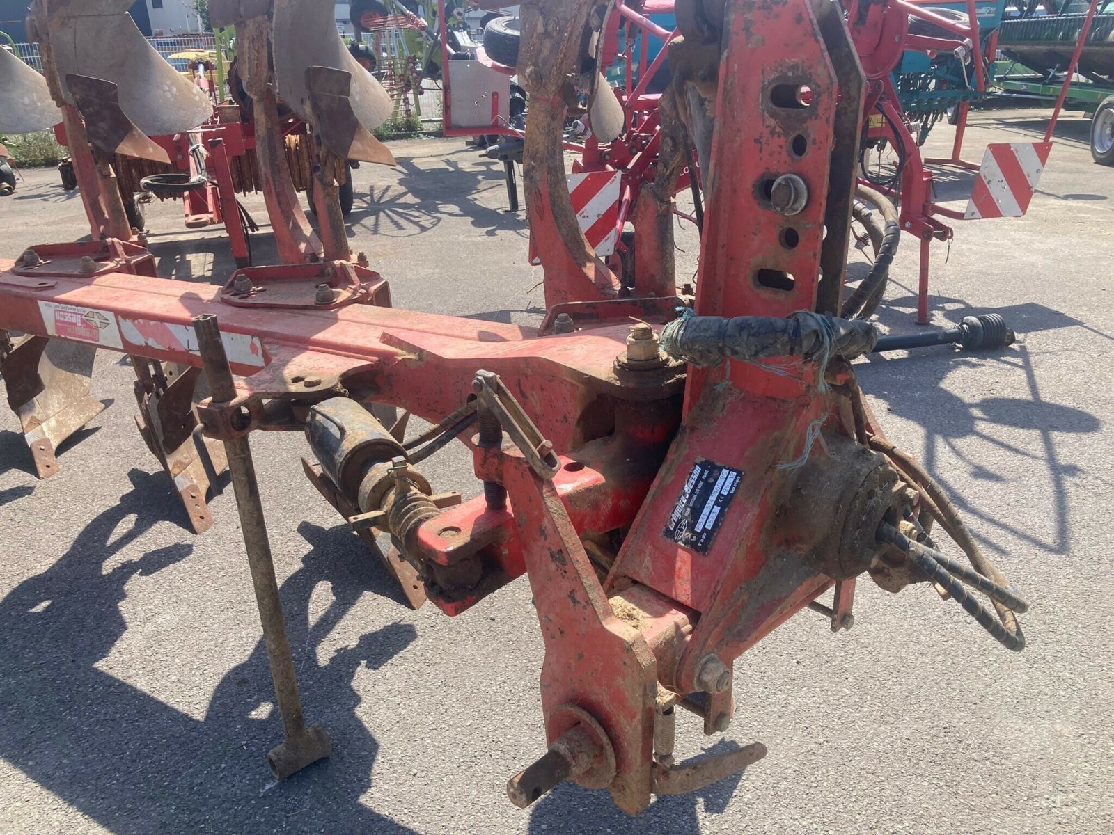 Pflug del tipo Gregoire CHARRUE RB 41, Gebrauchtmaschine In BLENDECQUES (Immagine 4)