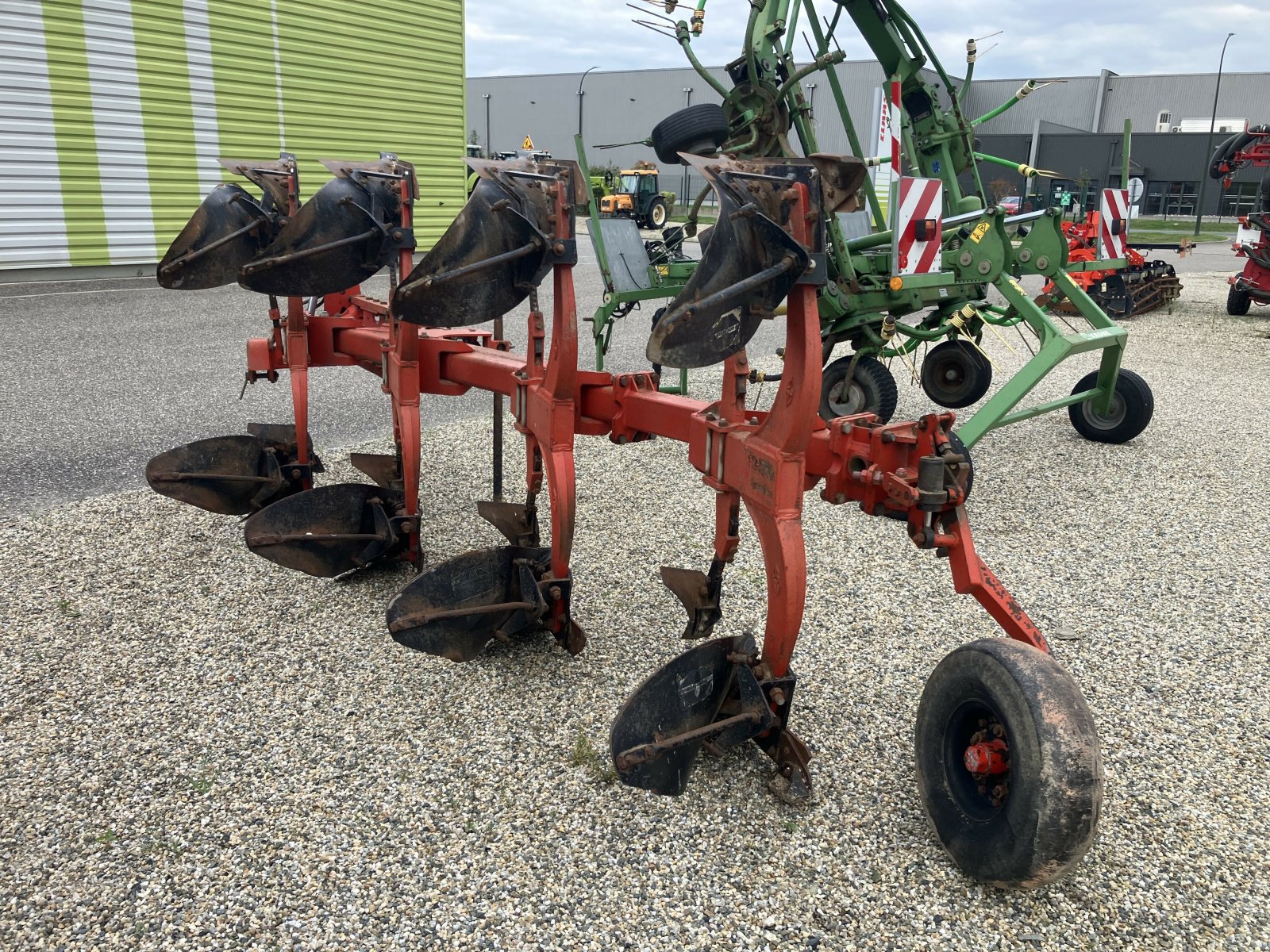 Pflug del tipo Gregoire RB4, Gebrauchtmaschine In AILLAS (Immagine 2)
