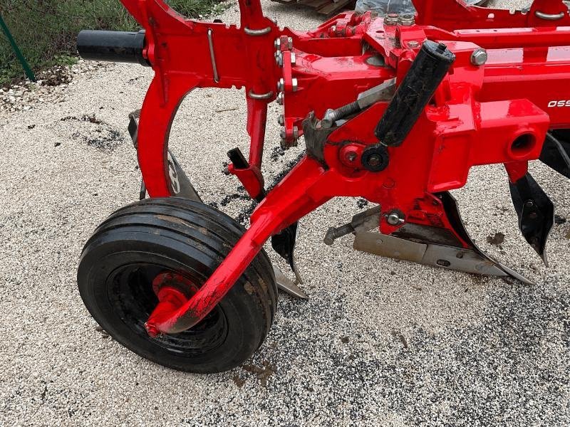 Pflug typu Gregoire RW6, Gebrauchtmaschine v Levier (Obrázek 7)