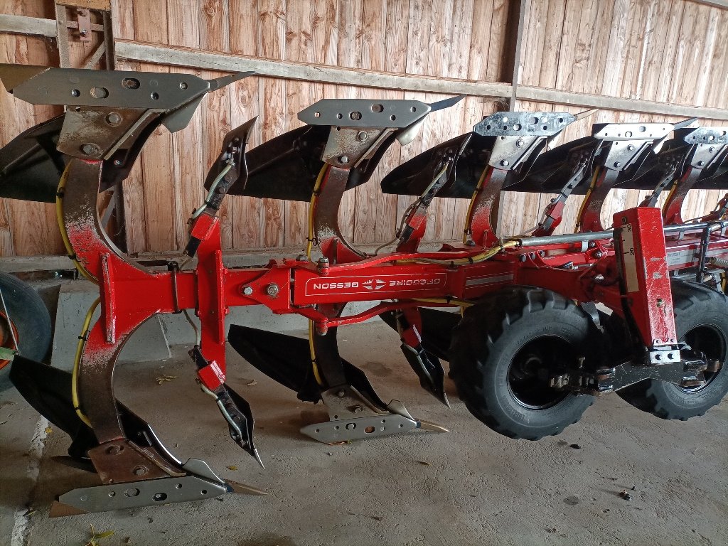 Pflug of the type Gregoire Rwb8, Gebrauchtmaschine in NEUVILLE AUX BOIS (Picture 4)