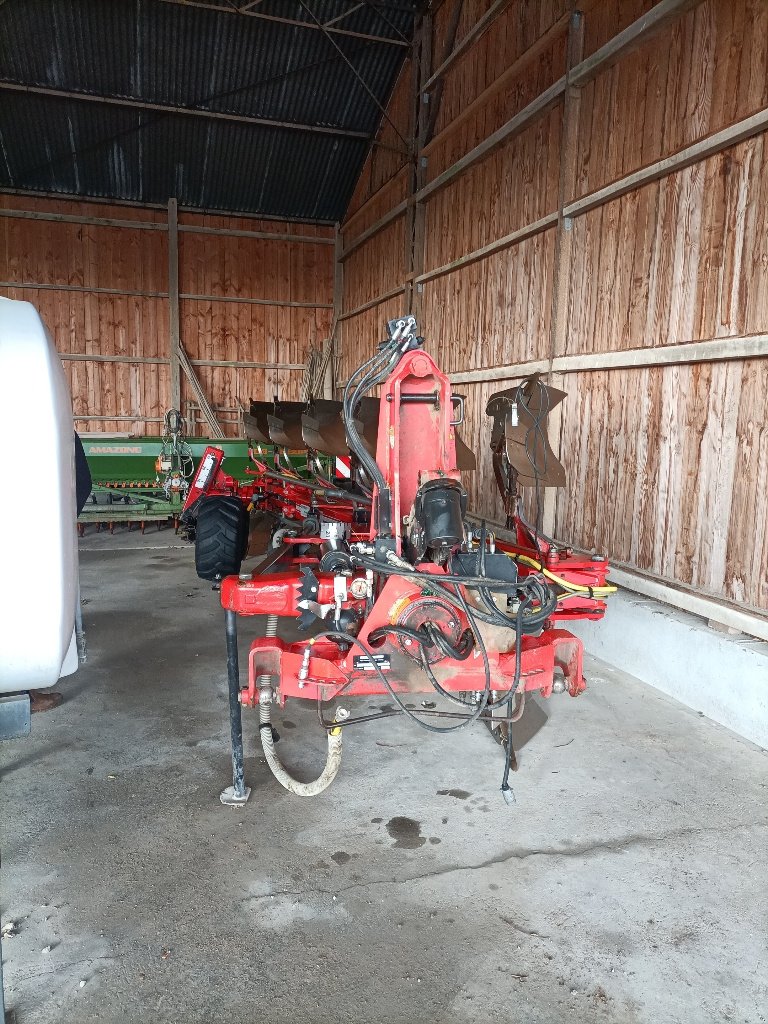 Pflug of the type Gregoire Rwb8, Gebrauchtmaschine in NEUVILLE AUX BOIS (Picture 5)