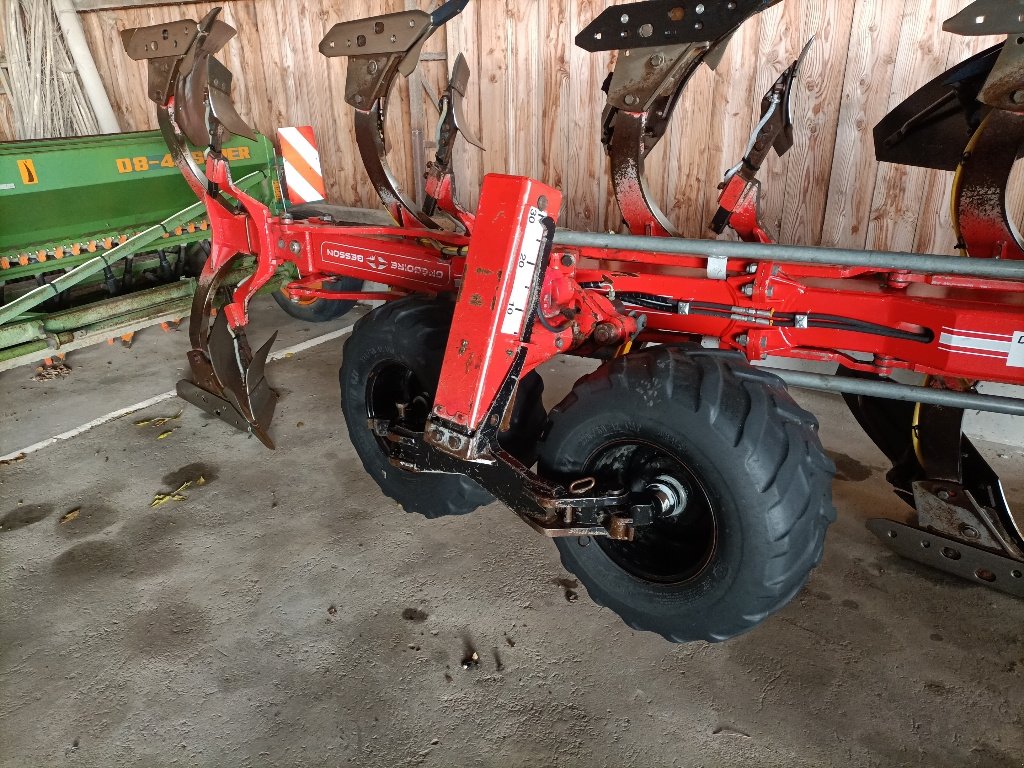 Pflug of the type Gregoire Rwb8, Gebrauchtmaschine in NEUVILLE AUX BOIS (Picture 3)