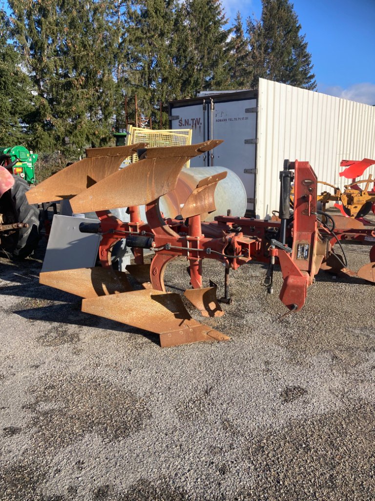 Pflug tip Gregoire RY4, Gebrauchtmaschine in VERNOUX EN VIVARAIS (Poză 1)