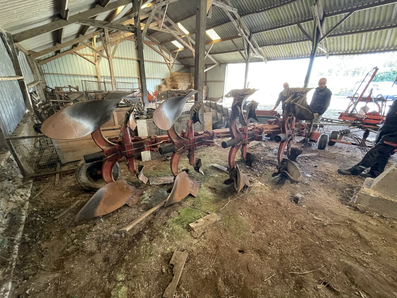 Pflug des Typs Gregoire RY41, Gebrauchtmaschine in JOSSELIN (Bild 3)