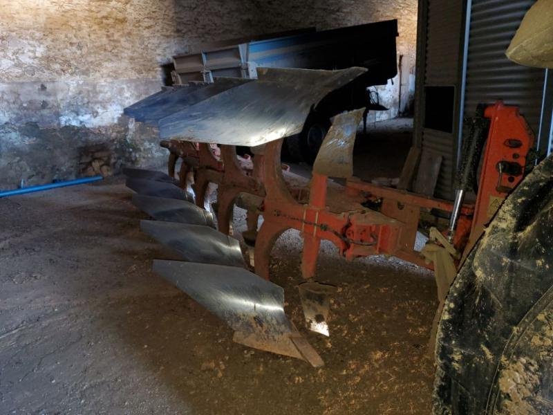 Pflug типа Gregoire RY7.516170100, Gebrauchtmaschine в BRAY en Val (Фотография 1)