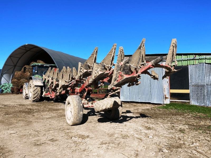Pflug typu Gregoire SPER81, Gebrauchtmaschine v SAINT-GERMAIN DU PUY (Obrázek 3)