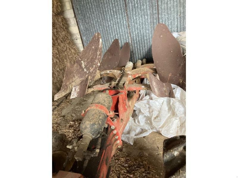 Pflug des Typs Gregoire SPERY 7NSH, Gebrauchtmaschine in BRAY en Val (Bild 4)