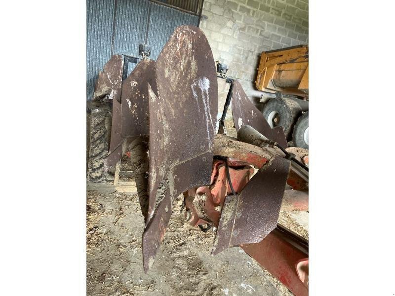 Pflug des Typs Gregoire SPERY 7NSH, Gebrauchtmaschine in BRAY en Val (Bild 9)