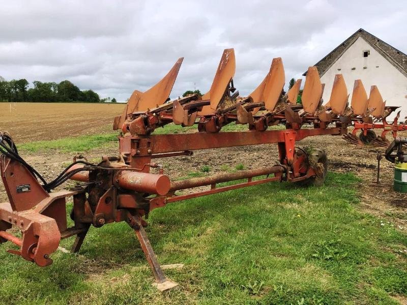 Pflug del tipo Gregoire SPK 9, Gebrauchtmaschine In SAINT-GERMAIN DU PUY (Immagine 1)