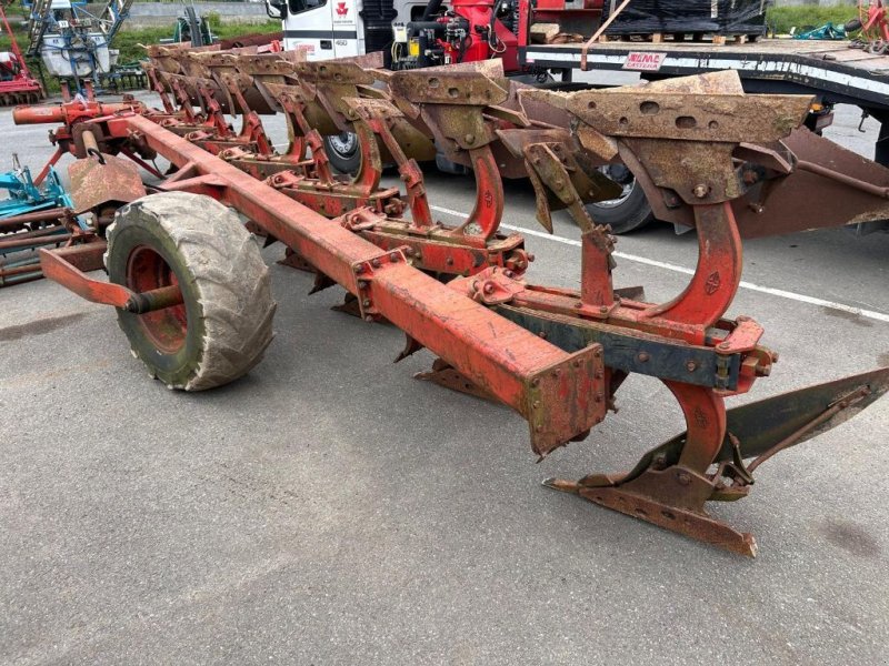 Pflug типа Gregoire SPK9, Gebrauchtmaschine в JOSSELIN (Фотография 1)