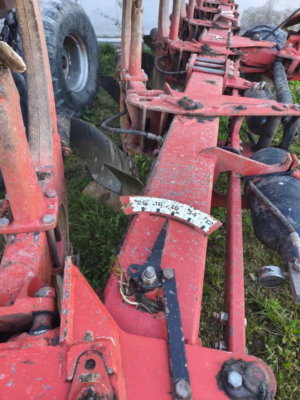 Pflug типа Gregoire SPWY9, Gebrauchtmaschine в Chauvoncourt (Фотография 8)