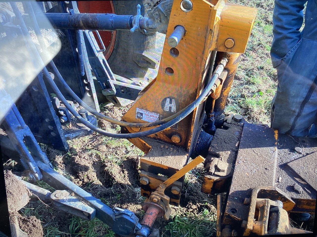 Pflug typu Huard 355, Gebrauchtmaschine v VERNOUX EN VIVARAIS (Obrázek 2)