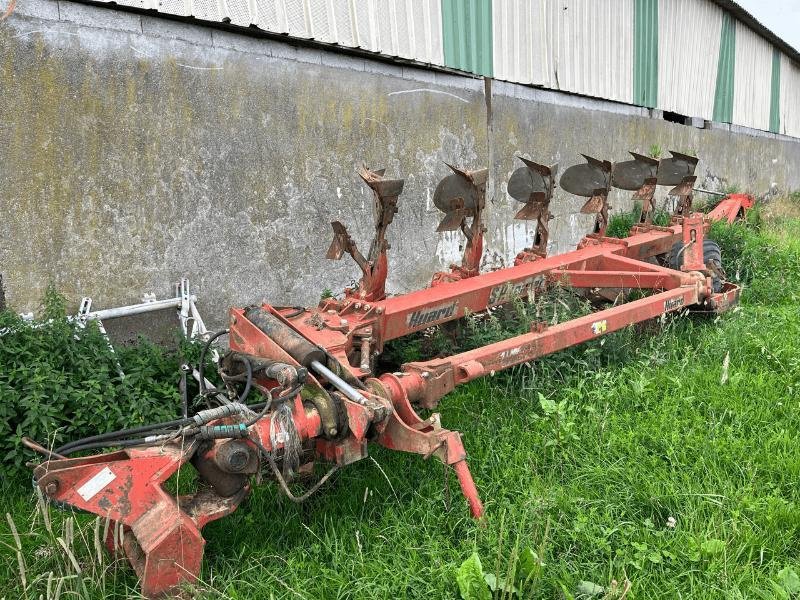 Pflug des Typs Huard 6 CORPS, Gebrauchtmaschine in VERDUN (Bild 1)
