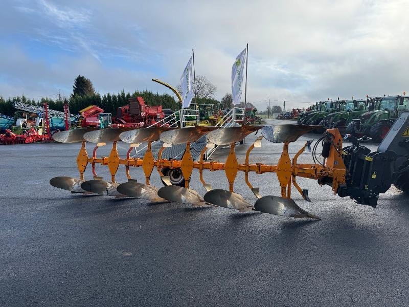 Pflug des Typs Huard 670, Gebrauchtmaschine in ESCAUDOEUVRES (Bild 2)