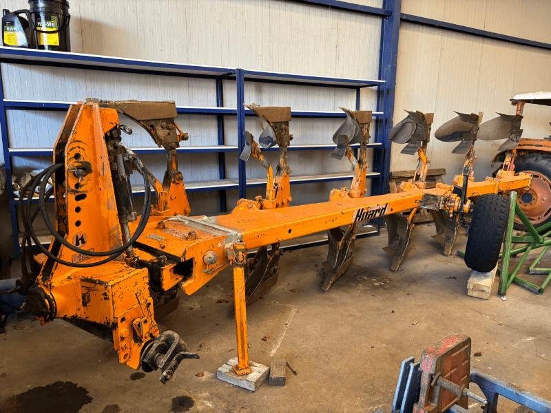 Pflug des Typs Huard C0410, Gebrauchtmaschine in ESCAUDOEUVRES (Bild 1)