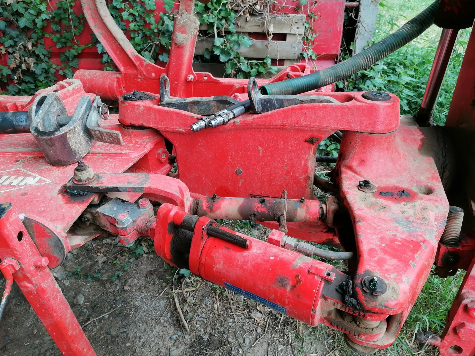 Pflug du type Huard MULTIMASTER122, Gebrauchtmaschine en Le Horps (Photo 2)