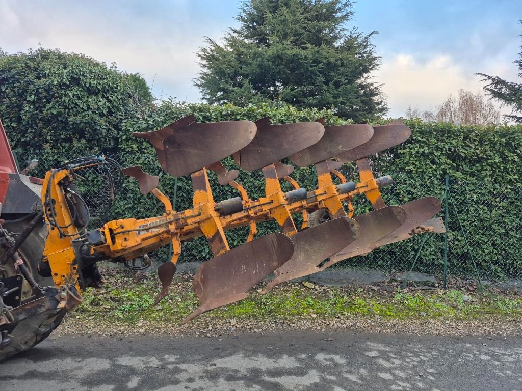 Pflug des Typs Huard rlm compact nsh, Gebrauchtmaschine in Savigny sur Braye (Bild 3)