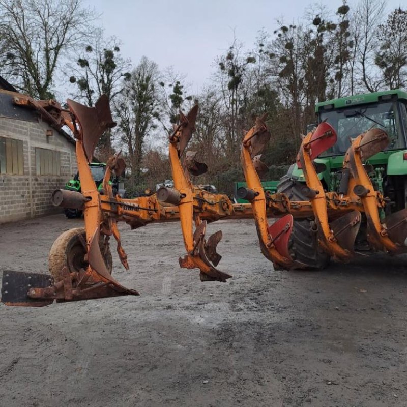 Pflug типа Huard RLM COMPACT, Gebrauchtmaschine в Savigny sur Braye (Фотография 3)